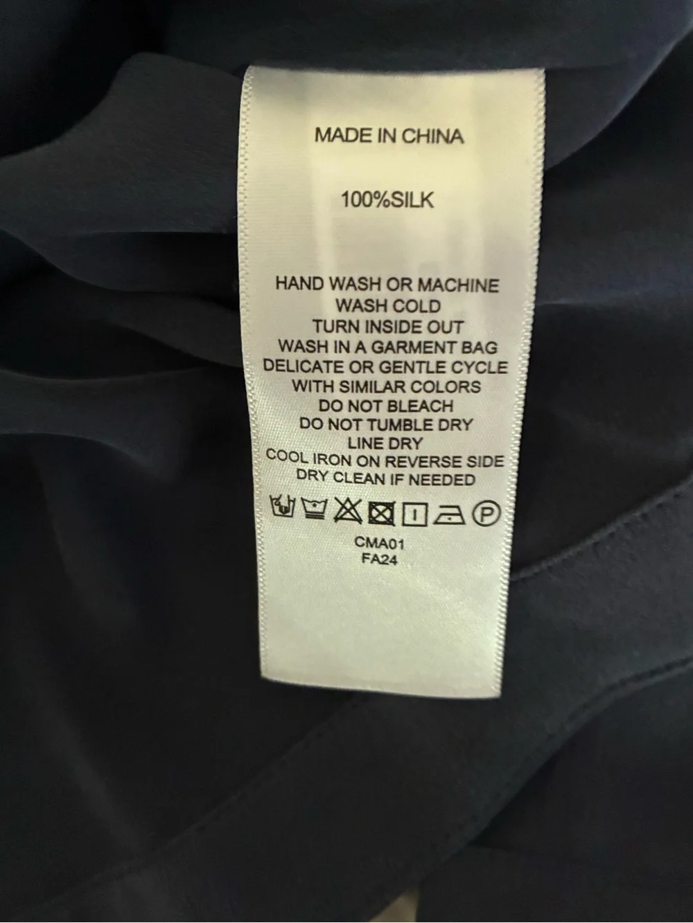 Quince 100% Washable Silk Long Sleeve Pajama Top in Navy Large NWT - Picture 3 of 3